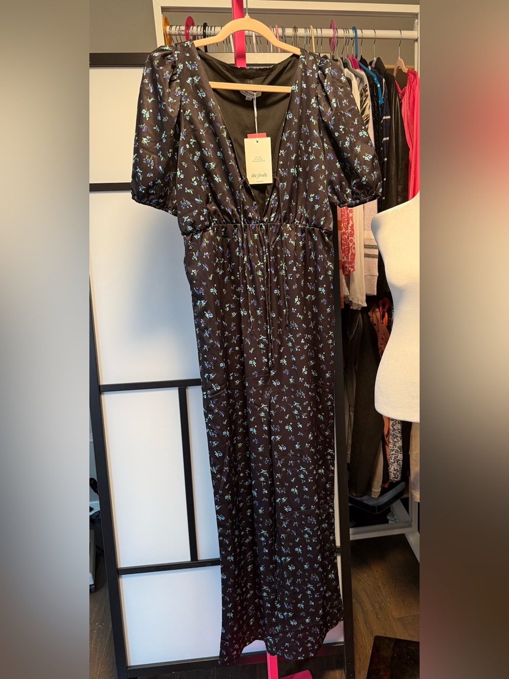 The Frolic Maternity Floral Puff Sleeve Jumpsuit Size M/L EUC
